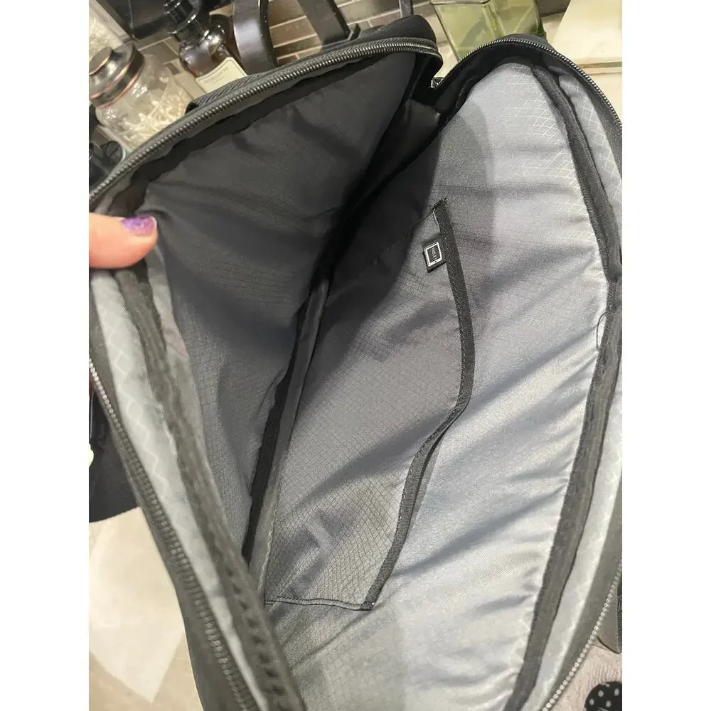 Samsonite slim black nylon and neoprene laptop bag